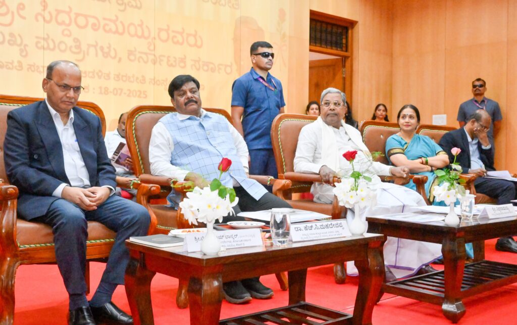 ಸಂವಿಧಾನವನ್ನು ಸರಿಯಾಗಿ ಮನನ ಮಾಡಿಕೊಳ್ಳಬೇಕು