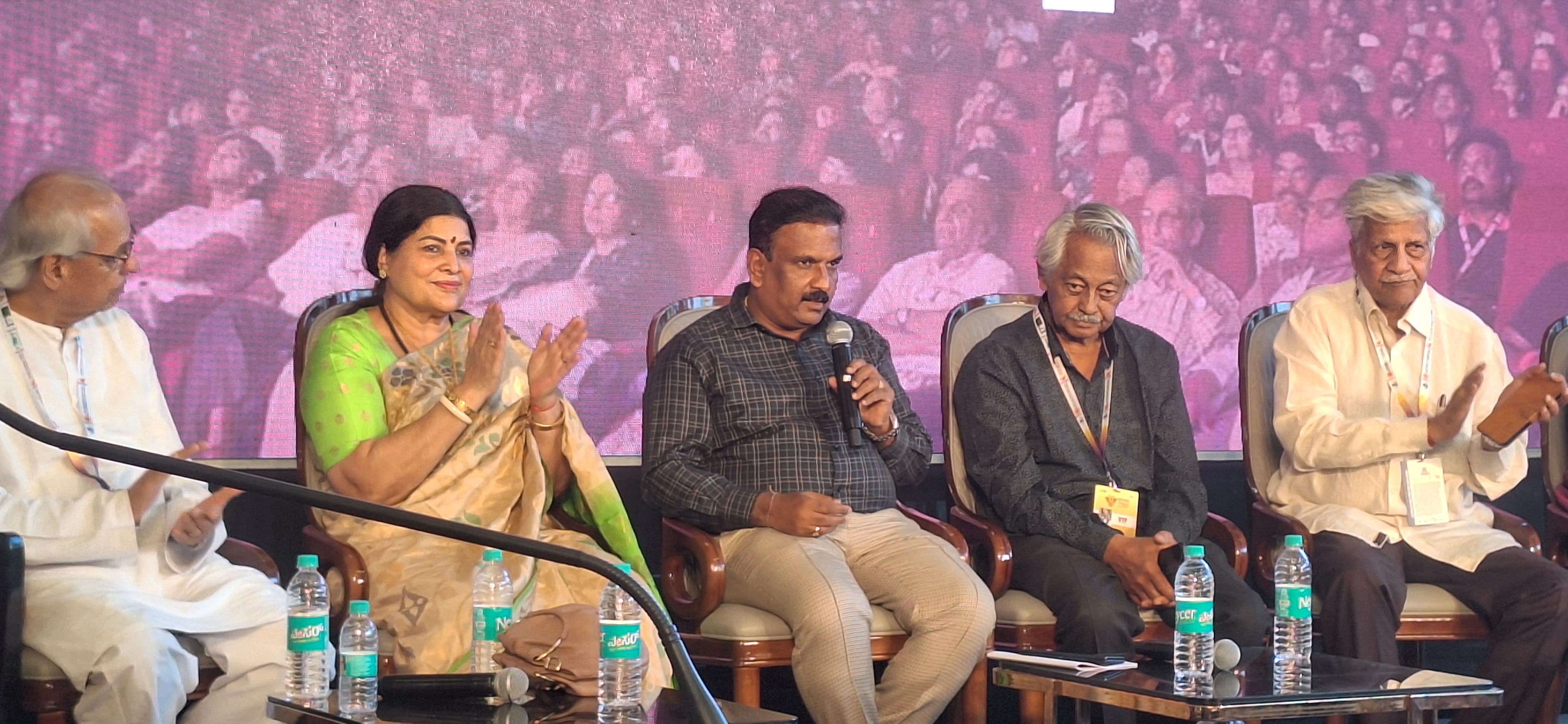 ಸಿನಿಮಾಗಳು ಕನ್ನಡ ಸಾಹಿತ್ಯ ಸಂಸ್ಕೃತಿಯ ಬೇರುಗಳಿಂದ ದೂರ  ಸಿಎಂ ಮಾಧ್ಯಮ ಸಲಹೆಗಾರ ಕೆ.ವಿ.ಪ್ರಭಾಕರ್‌ ಬೇಸರ.